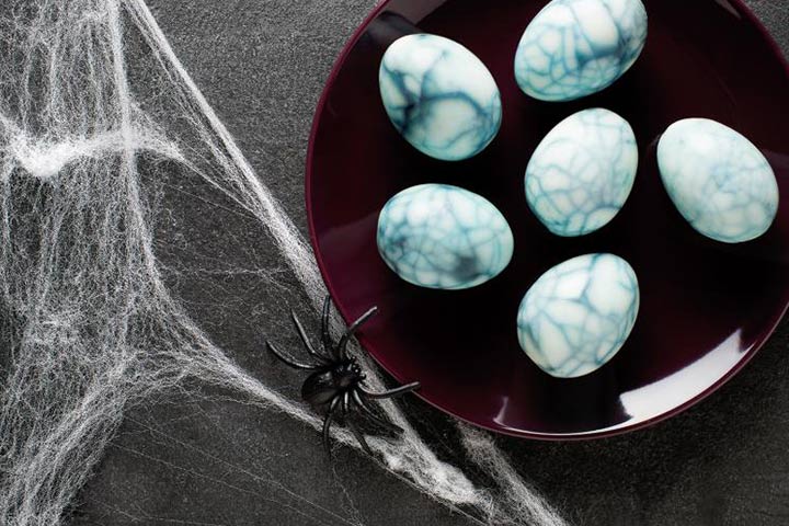 Spooky Cobweb Eggs