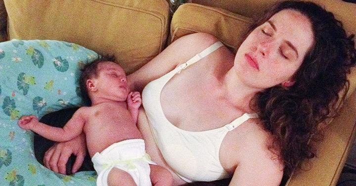 Raw Photos That Capture The Reality Of Motherhood Raw Photos That Capture The Reality Of Motherhood