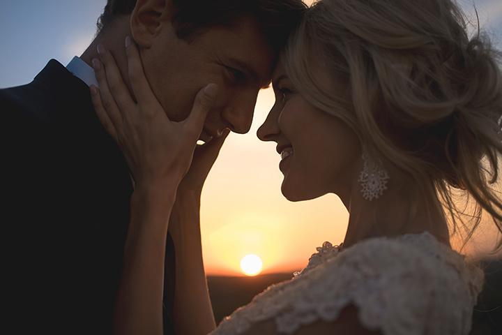 Signs Your Husband Can't Live Without You Signs Your Husband Can't Live Without You