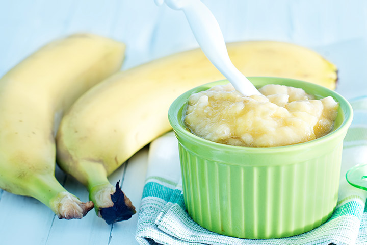 11 month old baby food, banana and oats porridge recipe