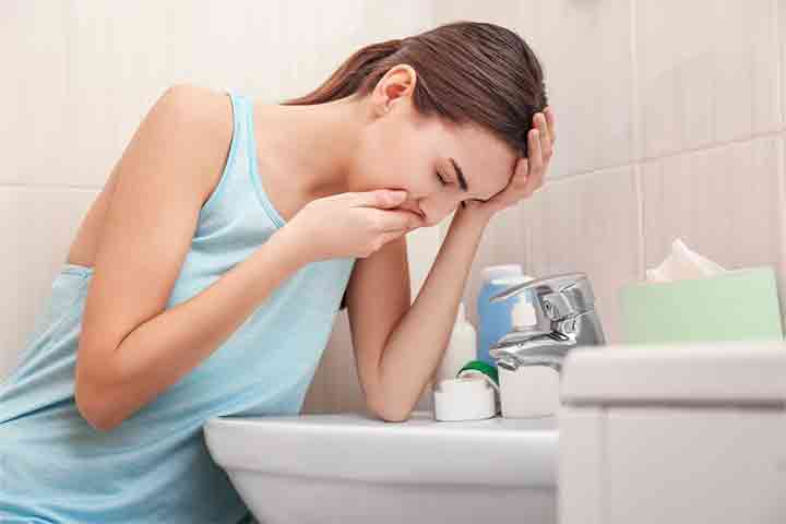 Vomiting in the 7th week of pregnancy may lead to weight loss