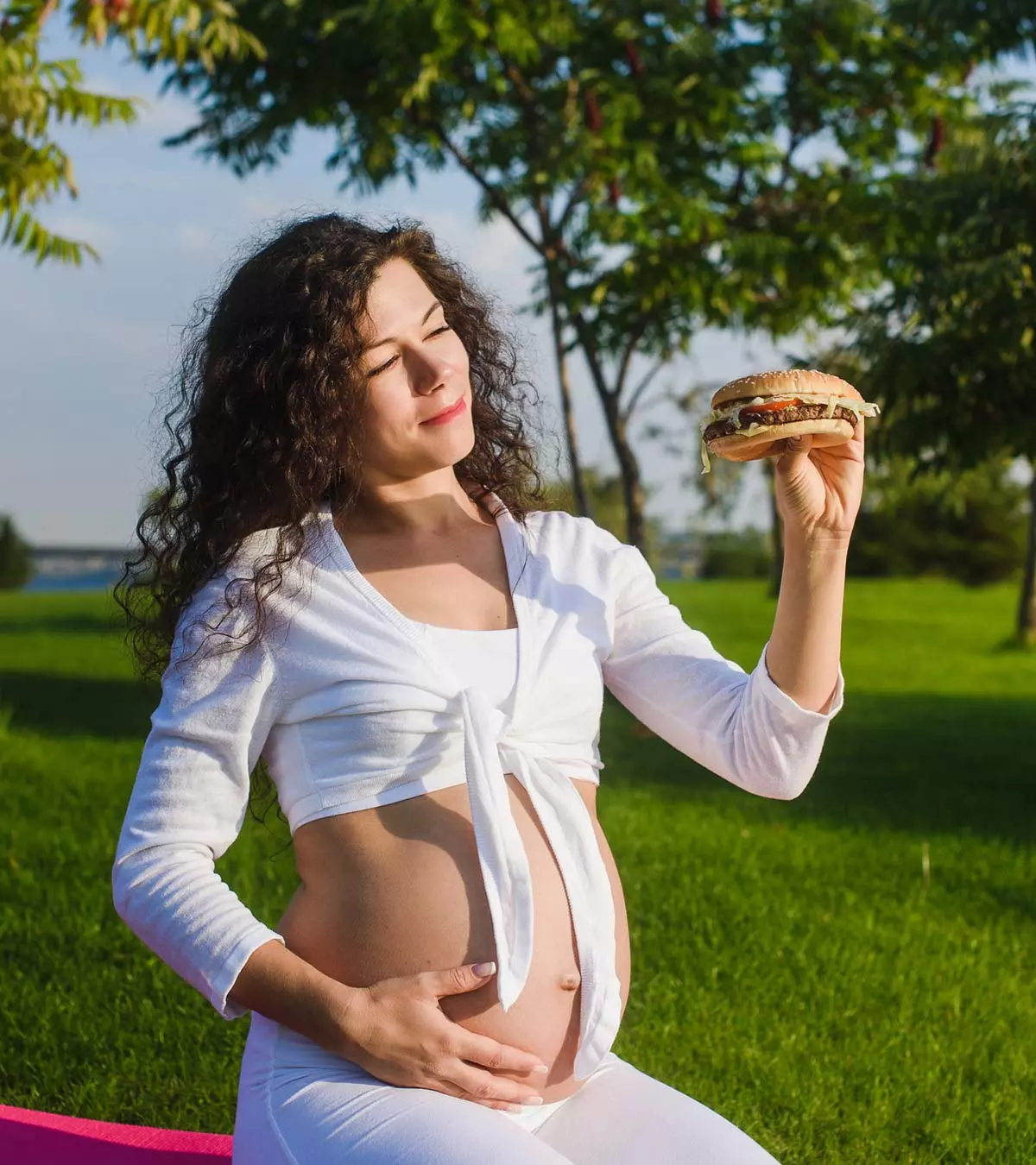 8 Harmful Effects Of Eating Junk Food During Pregnancy