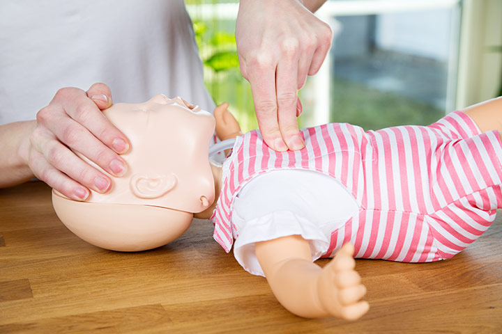 CPR (chest compressions) for a choking baby