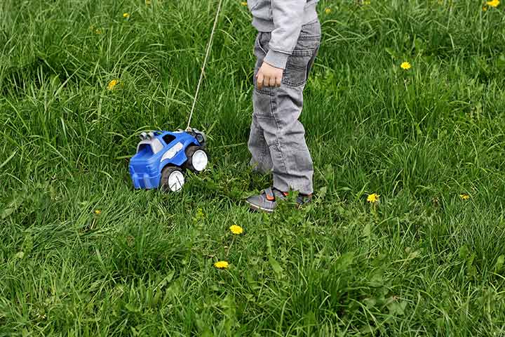 Fastest rope pullers and outdoor games for toddlers