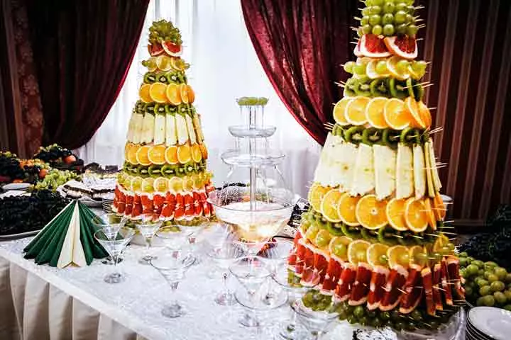 Fruit-tower-cake