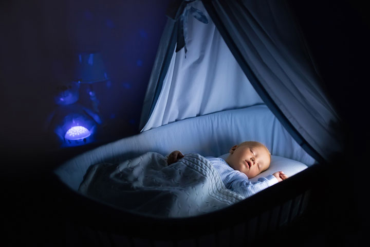 Help mitigate the fear of darkness in your child