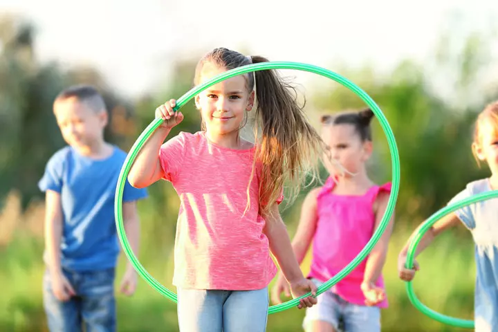 Team Building Activities For Kids, Hula Hoop Challenge