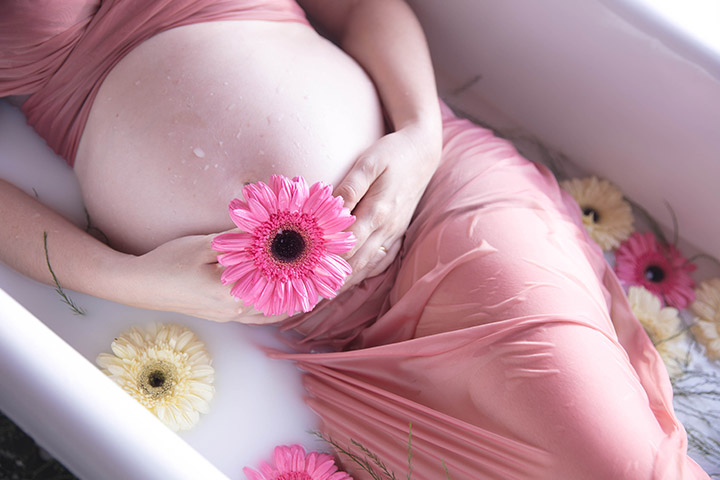 Is It Safe To Take A Hot Water Bath During Pregnancy
