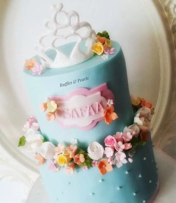 Best Tiara Theme 1st Birthday Cake Ideas