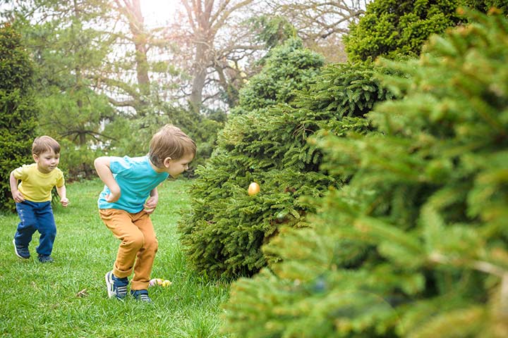Treasure hunt outdoor games for toddlers