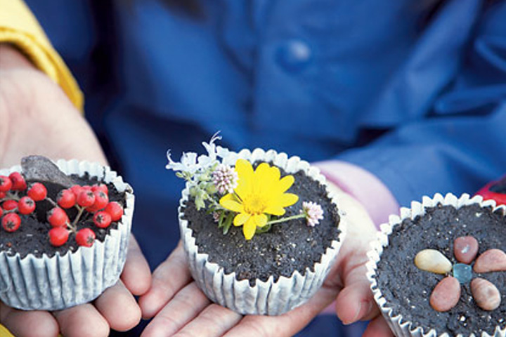 House crafts for preschoolers, mud cup cakes
