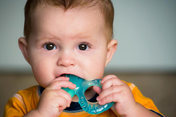 You can give your child frozen teething rings.