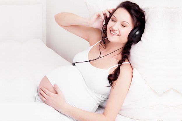 3 Amazing Benefits Of Music During Labor