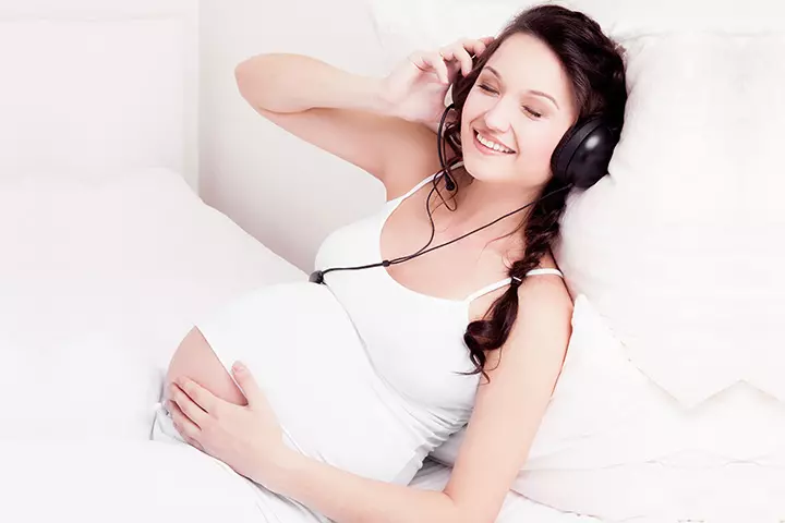 3 Amazing Benefits Of Music During Labor_image