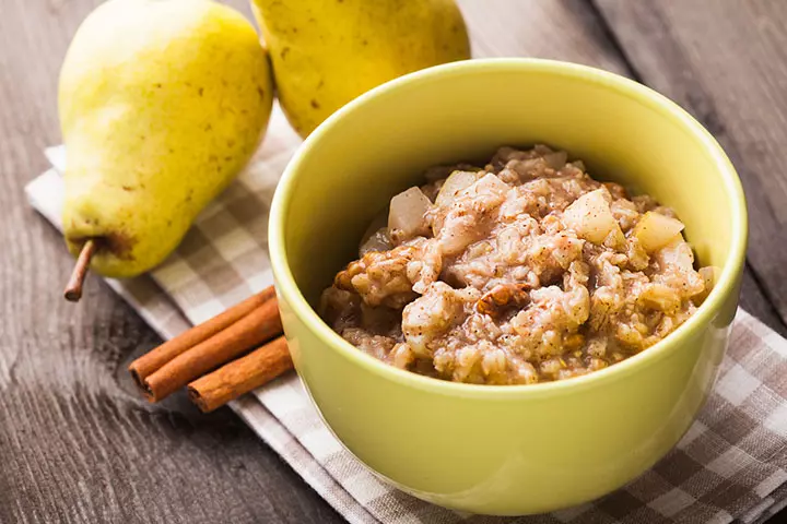 Add pears to oatmeal for a healthy breakfast