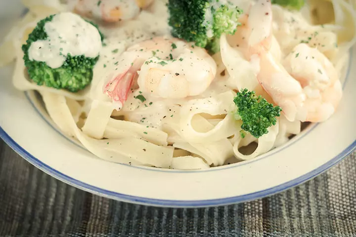 Shrimp fettucine alfredo pasta recipe for kids