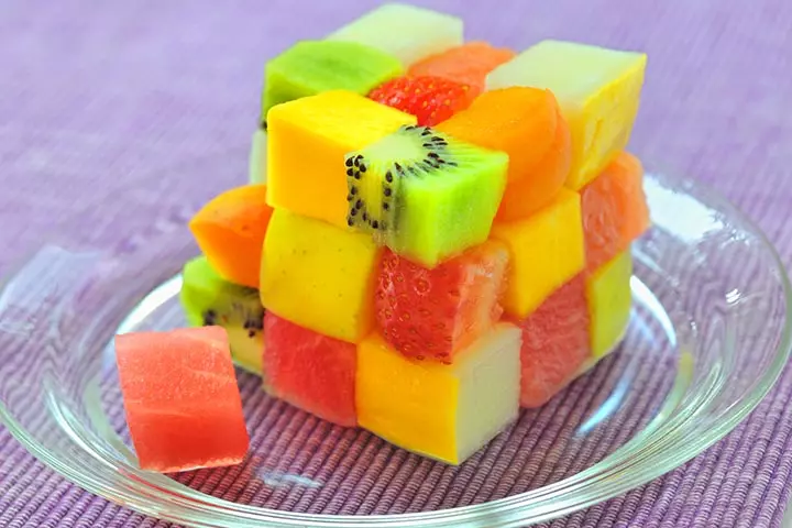 Strawberry and kiwi cubes summer recipe for kids