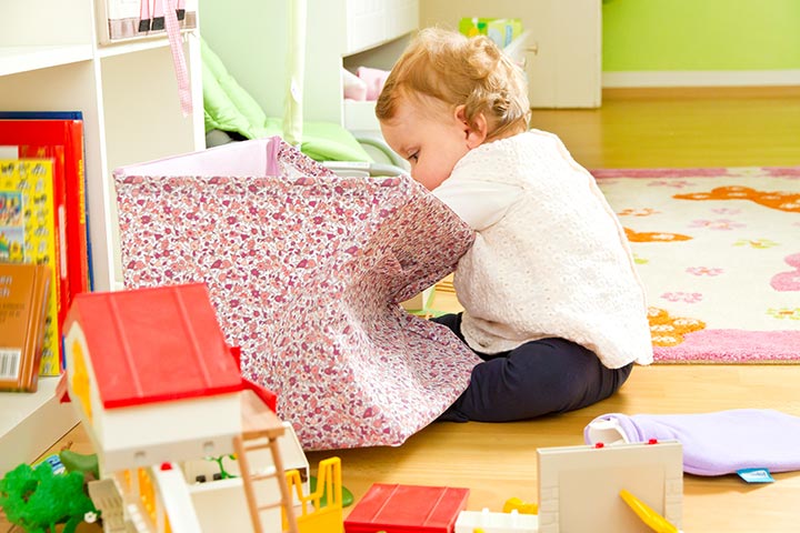 Finding hidden object indoor activity for 18-month-old baby