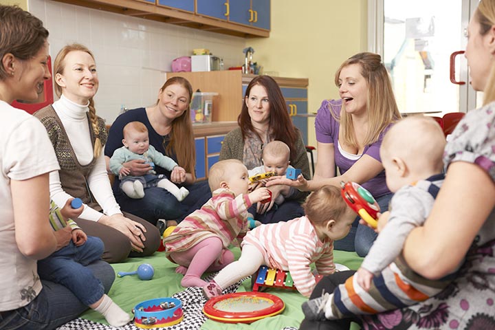 Playdate activities for 4-month-old baby