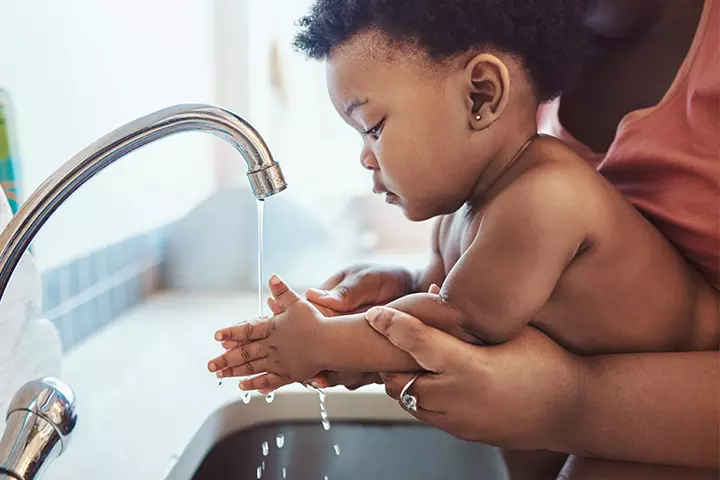 Wash hands whenever baby touches sores