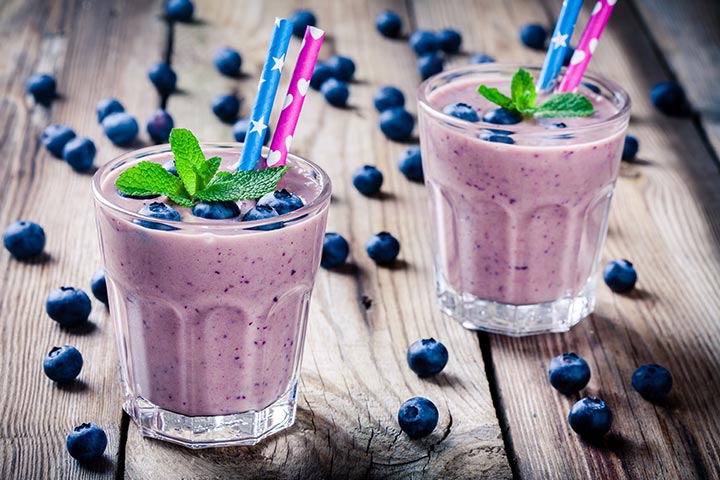 Blueberry smoothie for kids