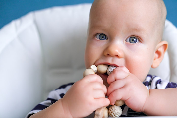 One-month-old babies can grasp objects