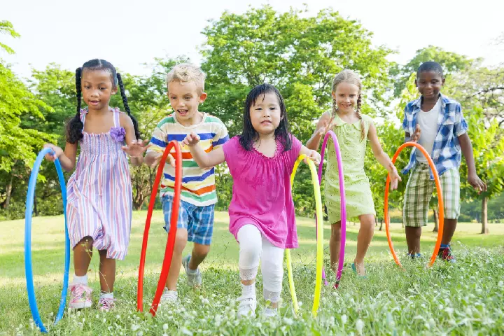 Hula hoop games