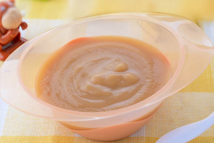 Ragi (finger millet) porridge as breakfast foods for babies