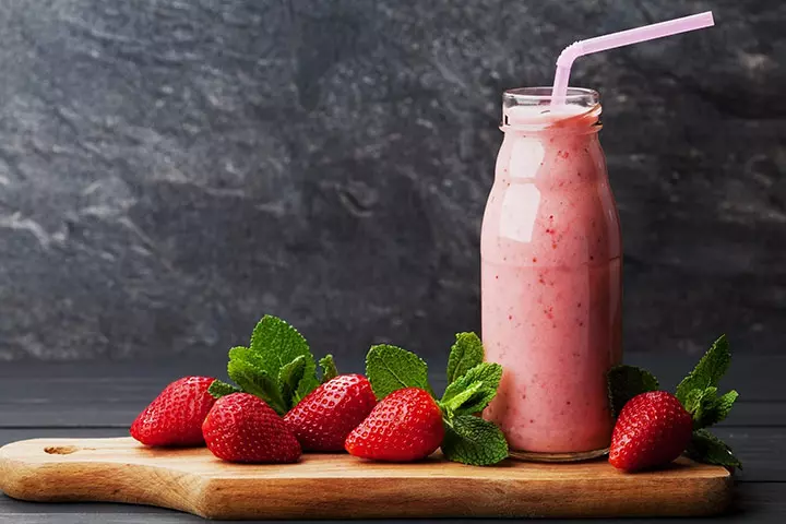 Strawberry smoothie for kids