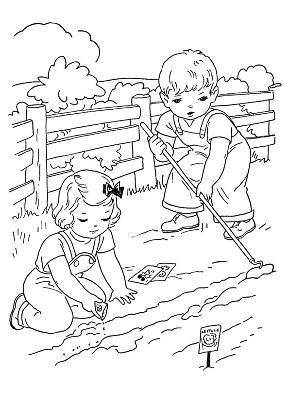 The-two-kids-playing
