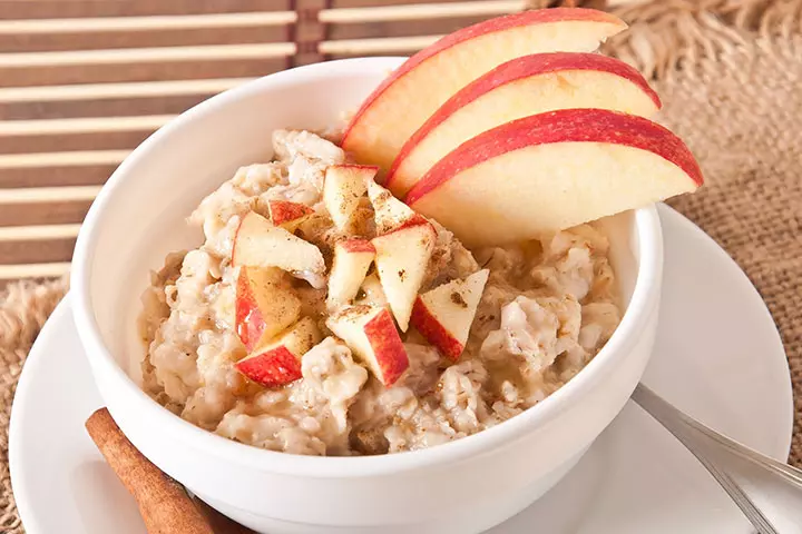 Apple and sultana oatmeal recipe for babies