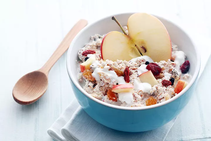 Fruity baby muesli oats recipe for babies