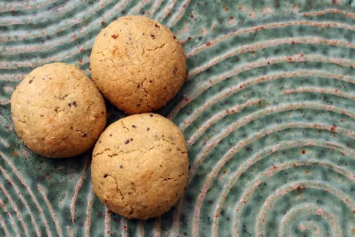 Apple and cheddar quinoa balls recipe for babies