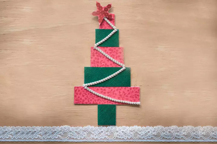 Chart paper strips tree Christmas activity for toddlers