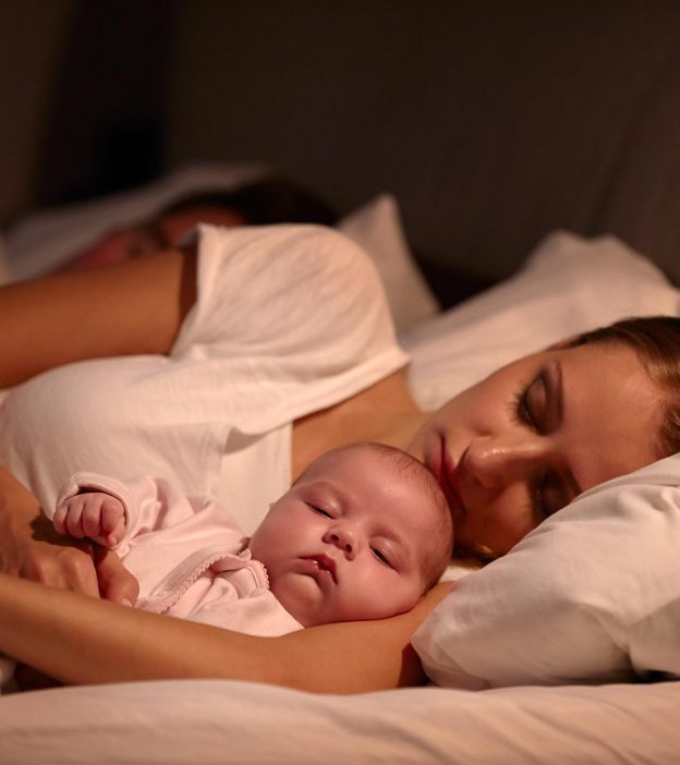 Co-Sleeping & Bed-Sharing With Baby: Its Safety, Risks Involved