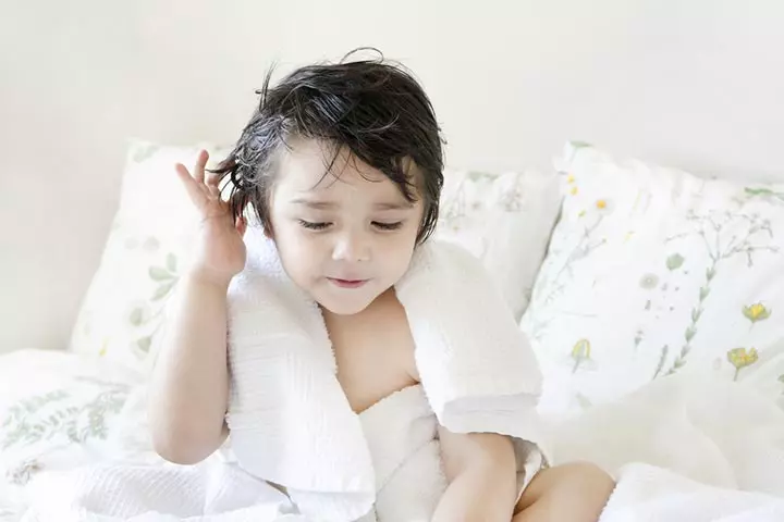 Dandruff in toddlers may cause itchiness