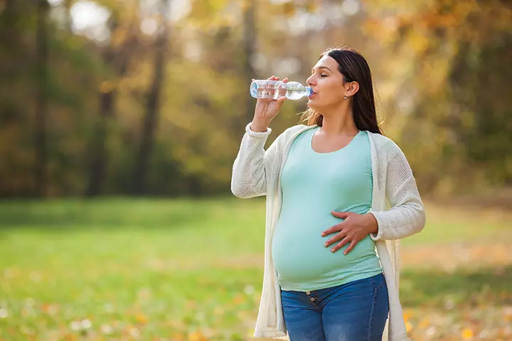 Drink enough water during pregnancy