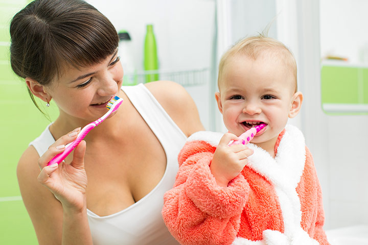 How & When To Start Brushing Your Baby's Teeth?