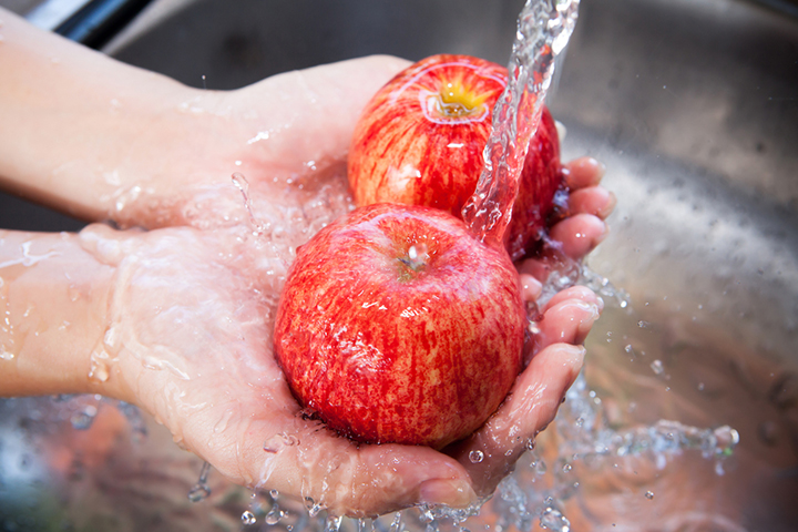 Wash the apples before you eat to eliminate any pesticide residues