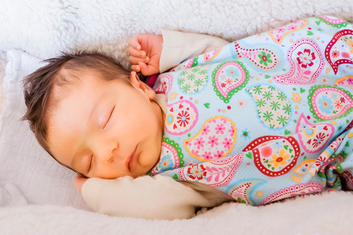 A sleeping bag is an ideal choice to keep the sleeping baby safe