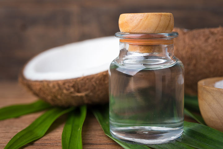 Topical application of coconut oil may help treat molluscum contagiosum