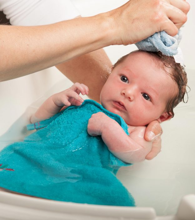 When And How Often Do You Start Giving Your Baby A Bath At Night?