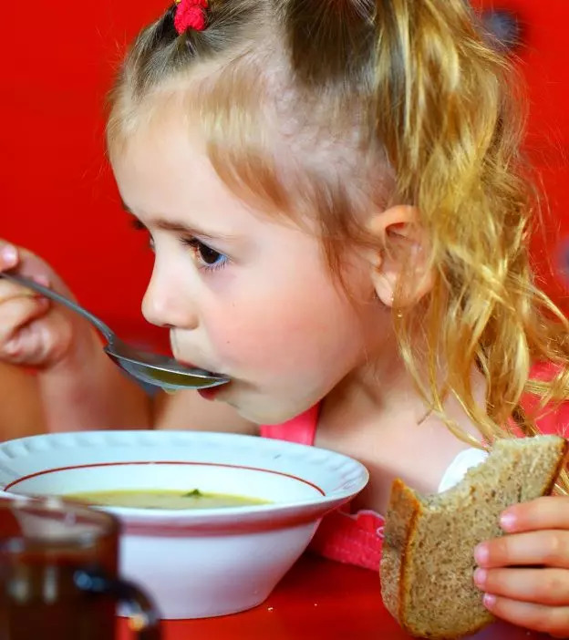 10 Delicious Chicken Soup Recipes For Kids
