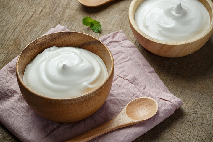 Eating greek yogurt during pregnancy