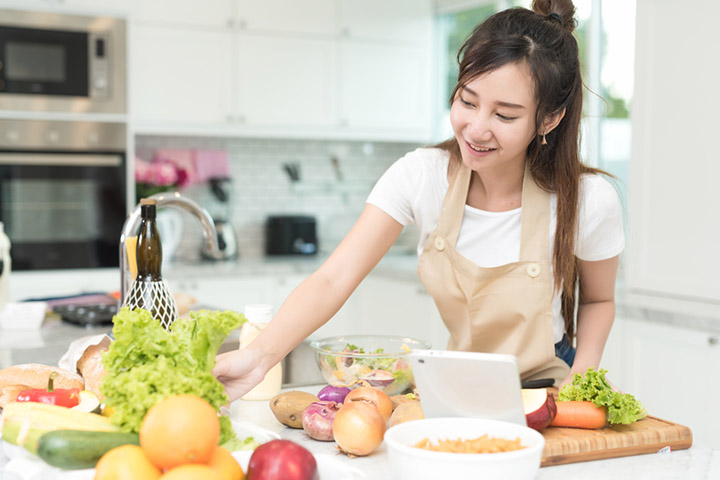 Encourage teenage independence by motivating teens to cook