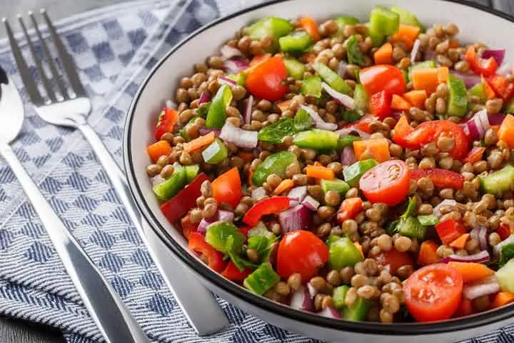 Lentil salad with vegetables