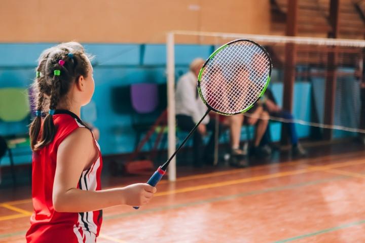 7 BENEFITS OF PLAYING BADMINTON