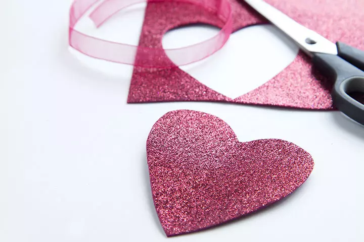 Ribbon brooch, Valentine's crafts for kids