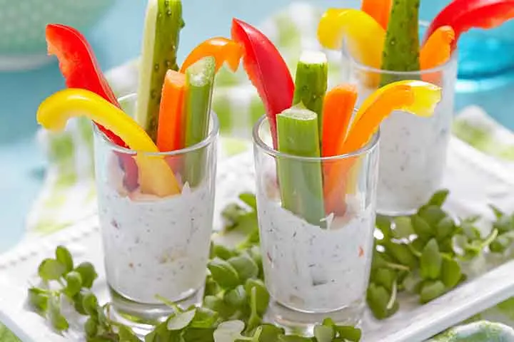 Vegetable sticks in yogurt dip