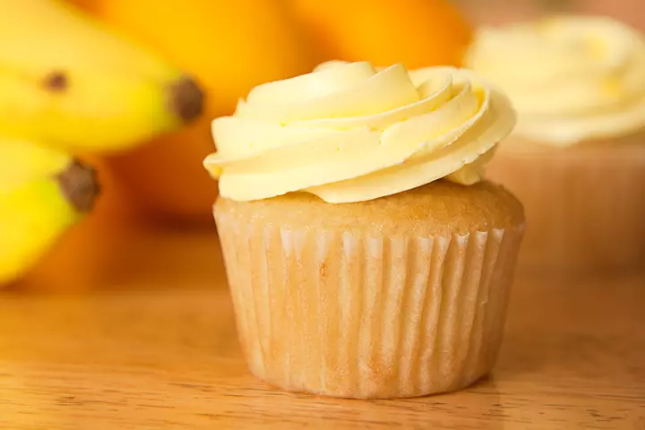 Soft and easy banana cupcake recipe for kids